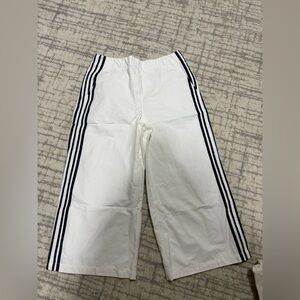Maeve White Cropped Pants with  navy Stripes